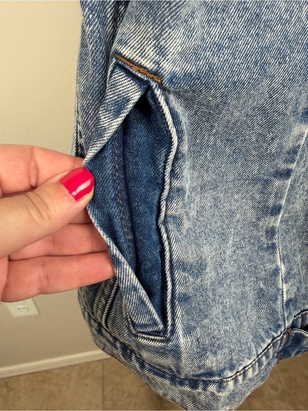 Avec Les Filles Patchwork Blue Denim Jacket with Quilted Sleeves - Picture 8 of 17